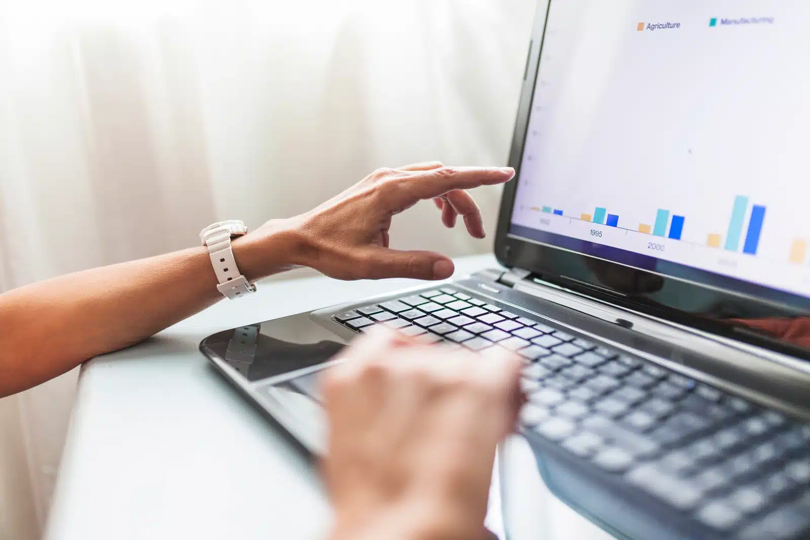 Optymalizacja CTR w kampaniach Google Ads - jak zwiększyć klikalność i obniżyć koszt kliknięcia? 2 Optymalizacja CTR w kampaniach Google Ads