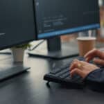 Strony internetowe tworzone w AI – plusy i minusy